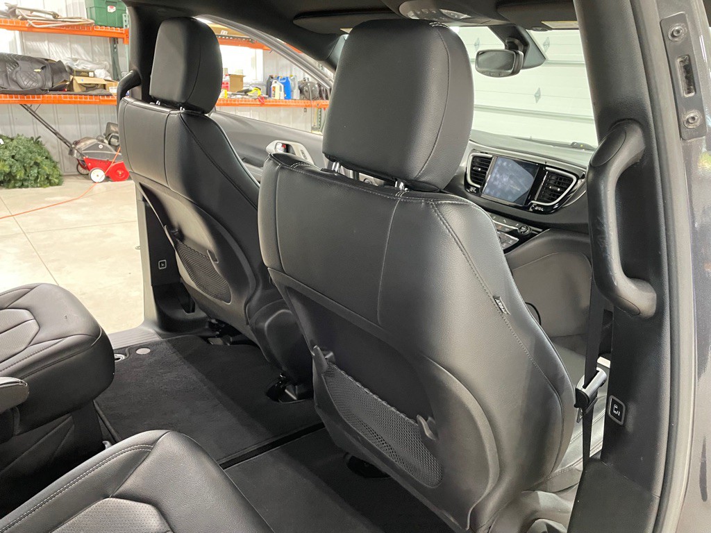 2020 Chrysler Pacifica Image 18
