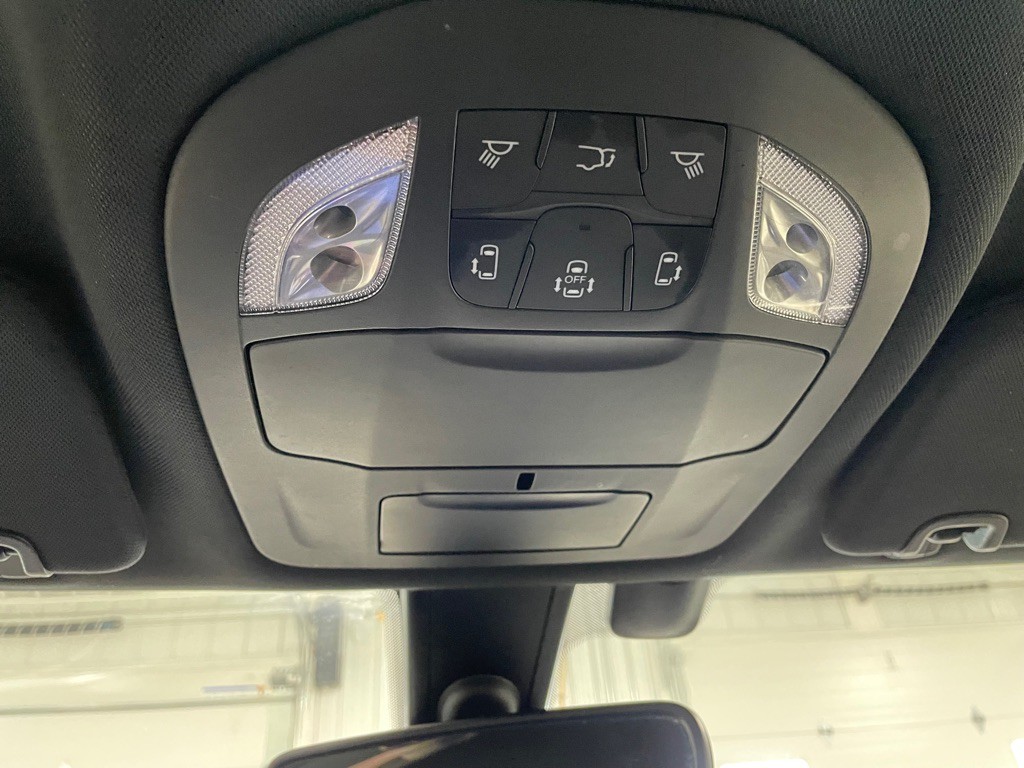 2020 Chrysler Pacifica Image 33