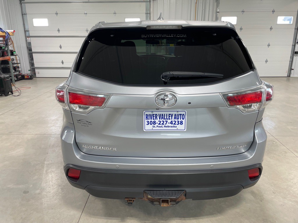 2016 Toyota Highlander Image 6