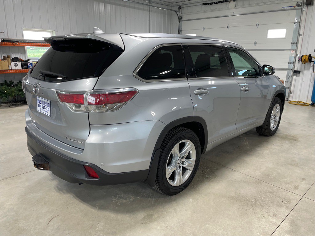 2016 Toyota Highlander Image 7