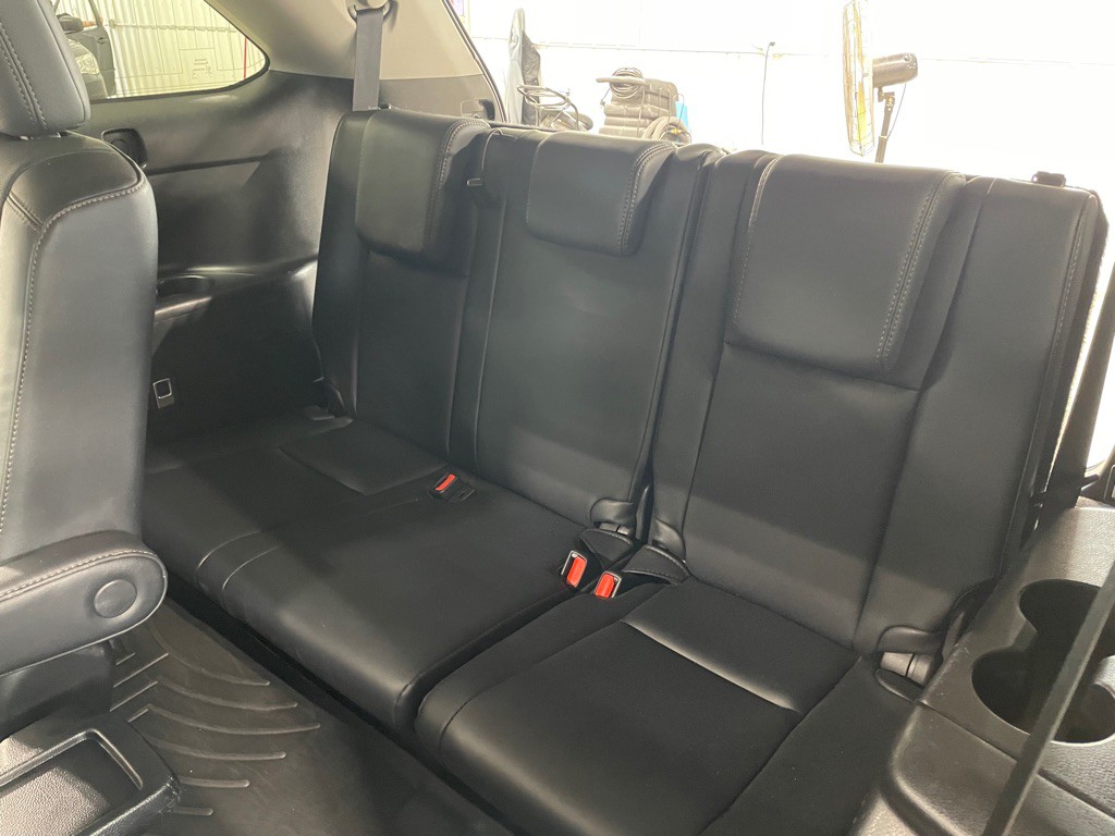 2016 Toyota Highlander Image 15
