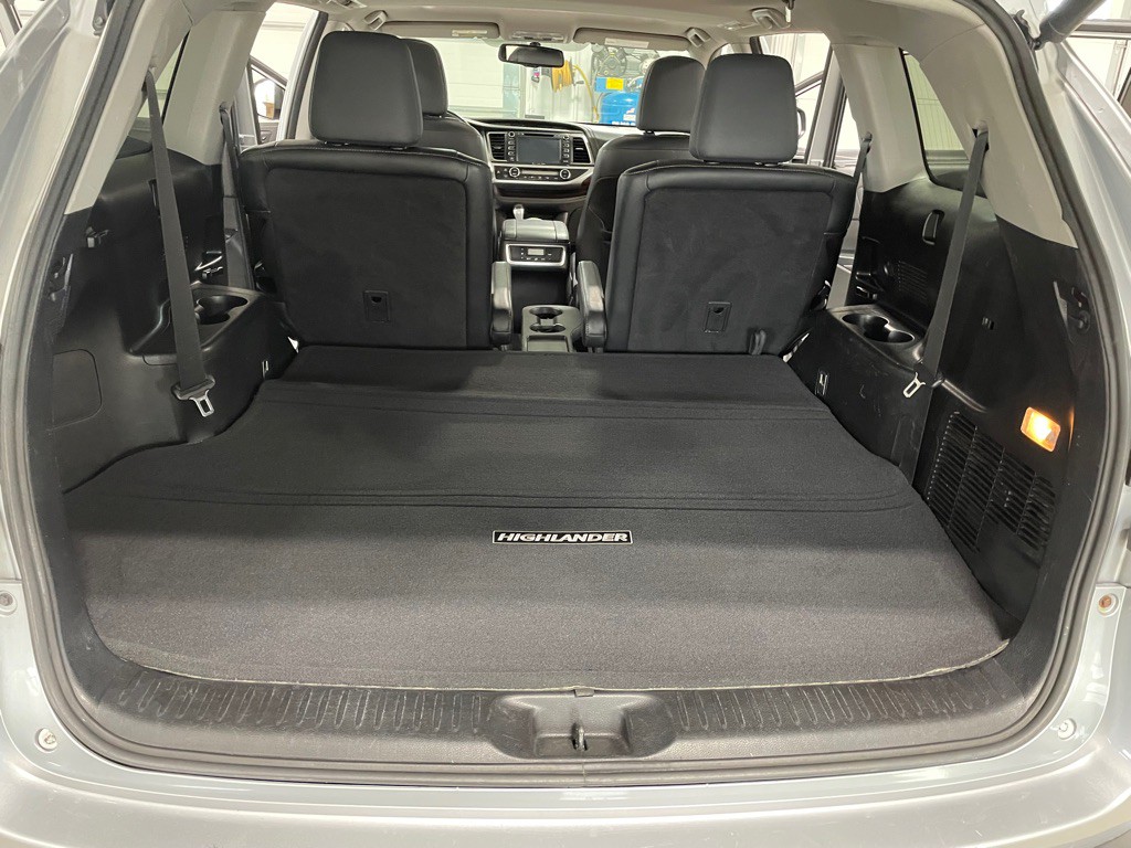 2016 Toyota Highlander Image 20