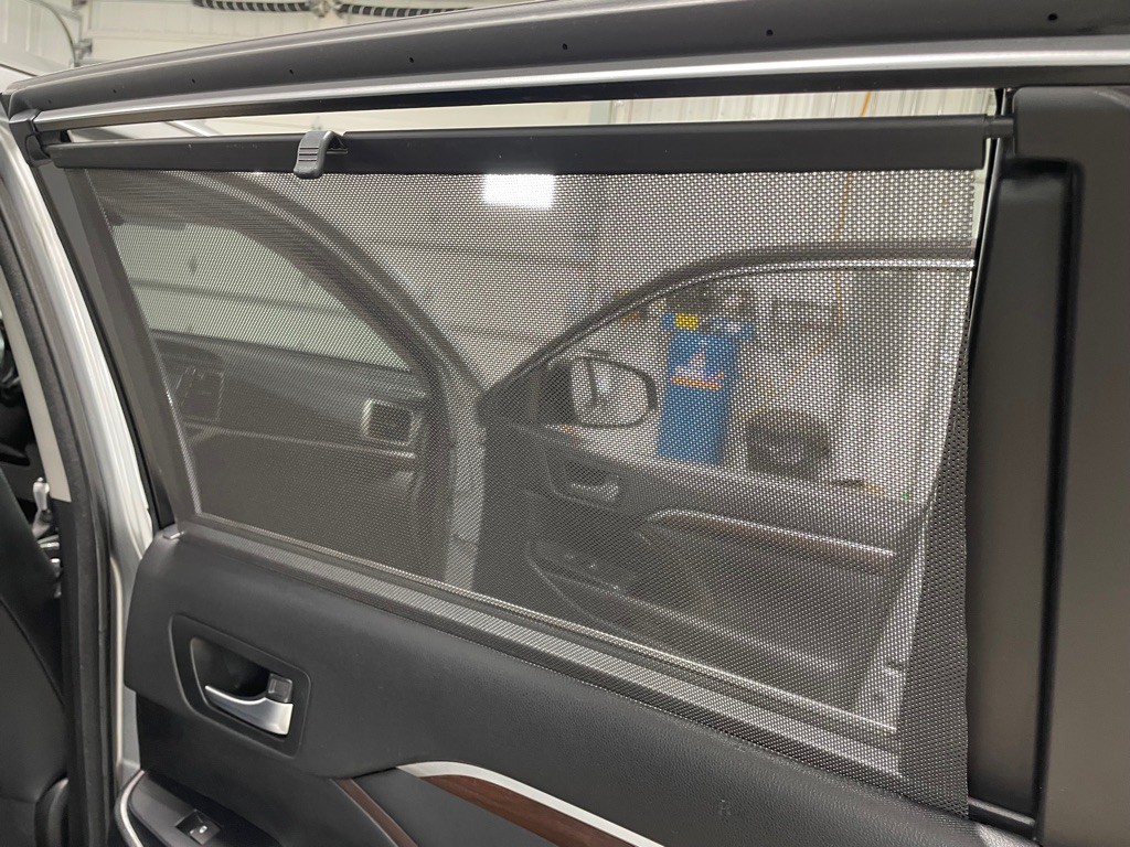 2016 Toyota Highlander Image 25