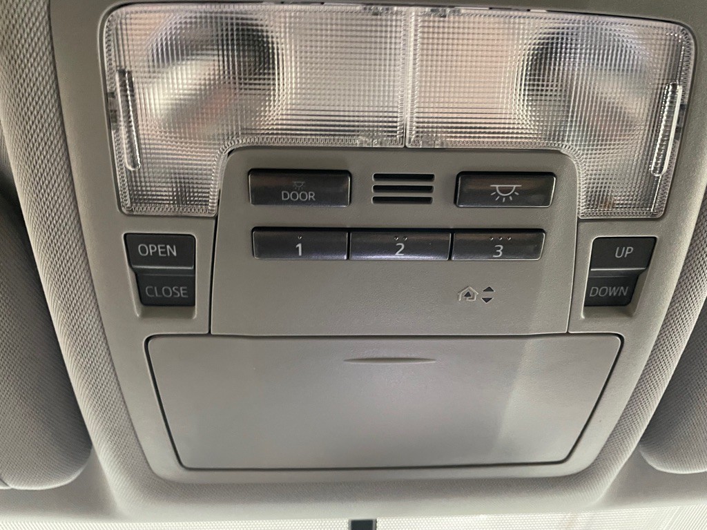 2016 Toyota Highlander Image 41