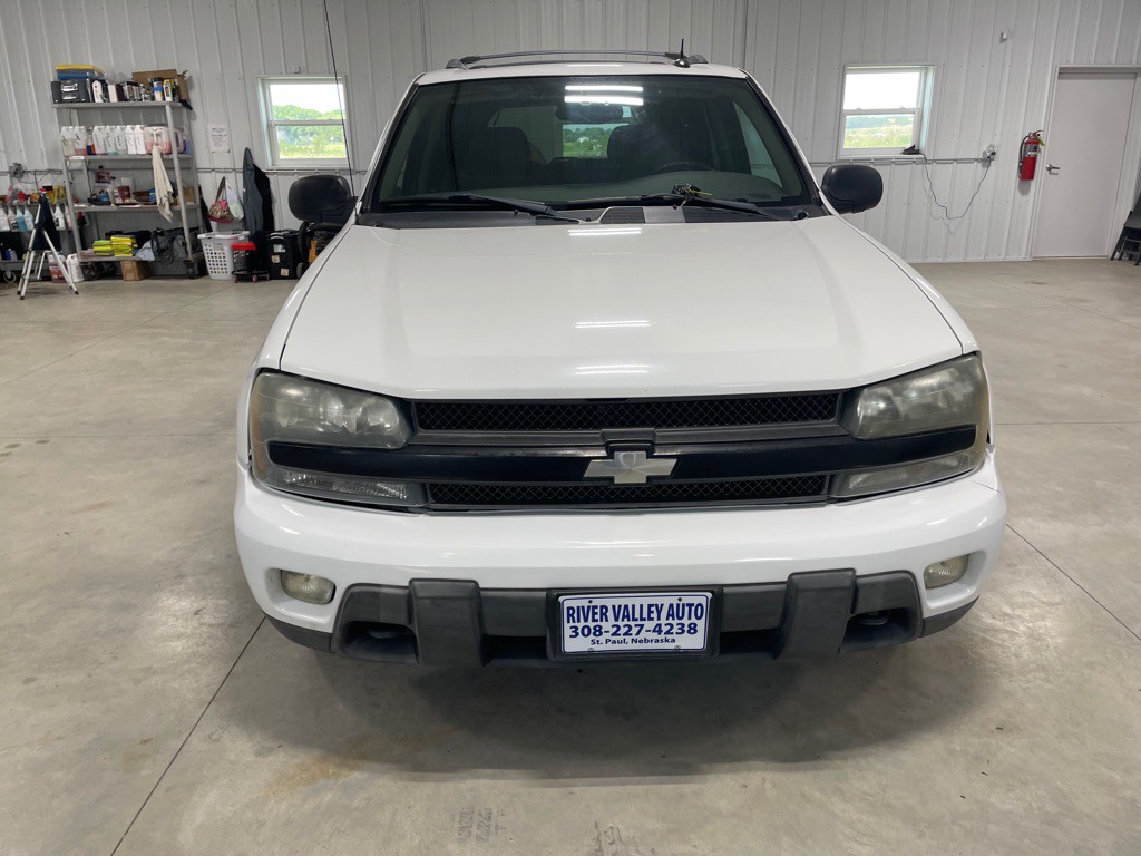 2004 Chevrolet Trailblazer Image 2