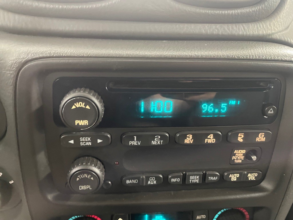 2004 Chevrolet Trailblazer Image 28
