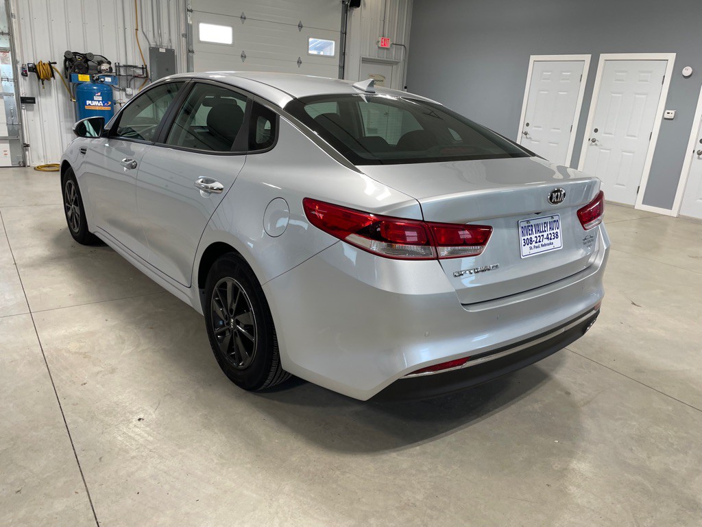 2018 Kia Optima Image 5