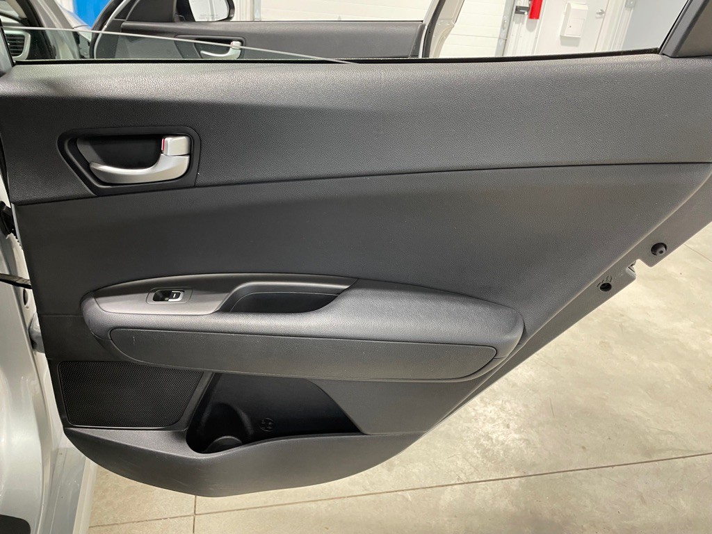 2018 Kia Optima Image 18