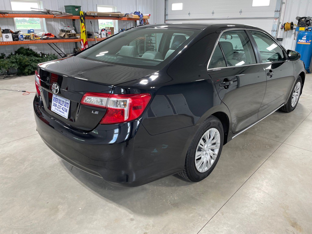 2014 Toyota Camry Image 7