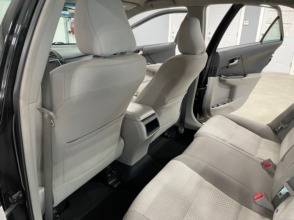 2014 Toyota Camry Image 13
