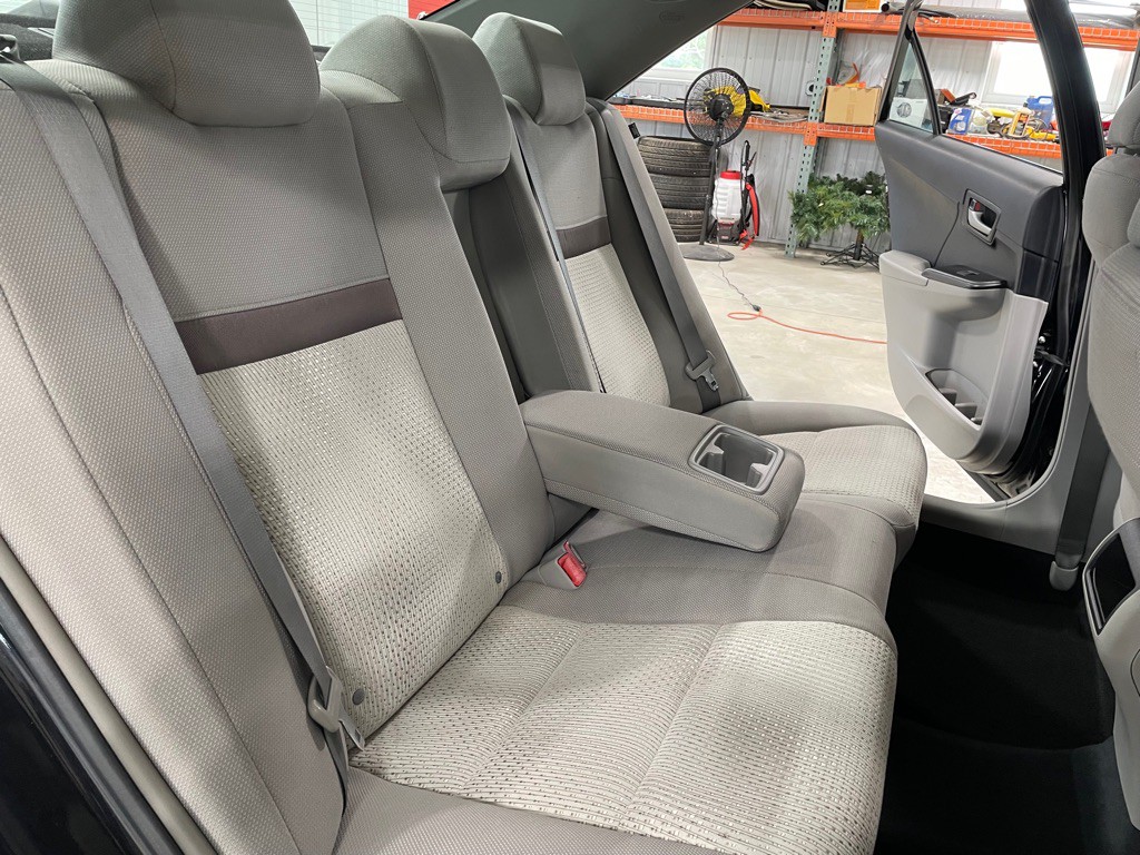 2014 Toyota Camry Image 18