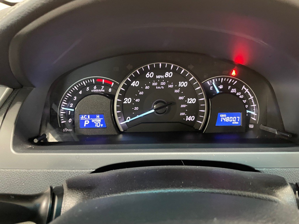 2014 Toyota Camry Image 26