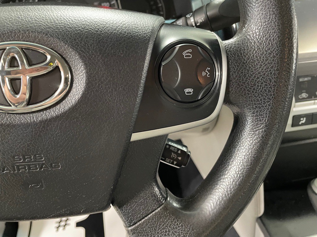 2014 Toyota Camry Image 28
