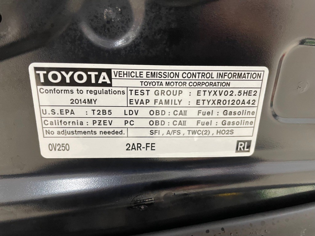 2014 Toyota Camry Image 34