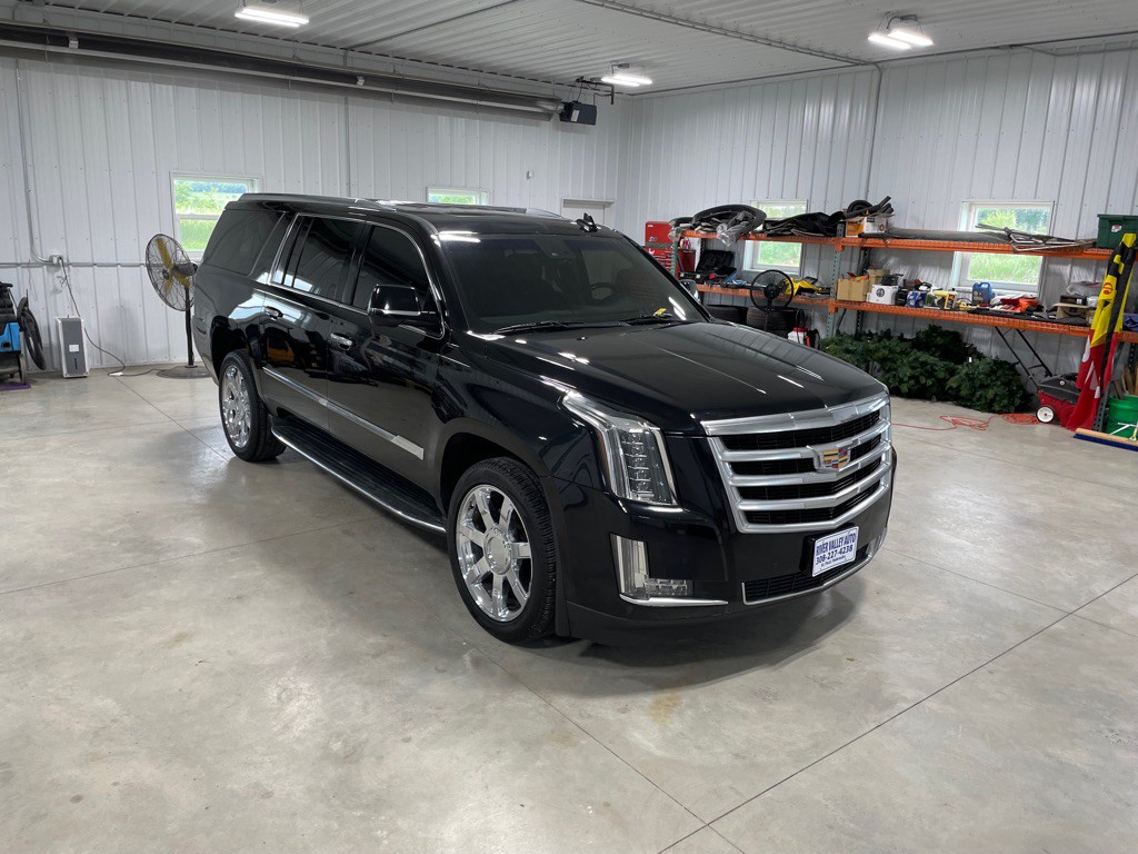 2016 Cadillac Escalade Image 1