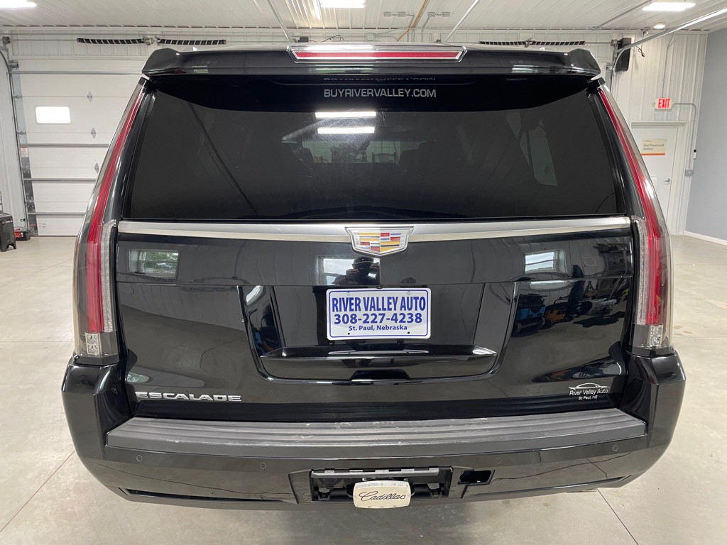 2016 Cadillac Escalade Image 6