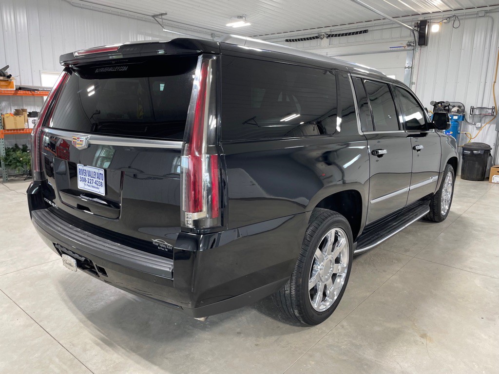 2016 Cadillac Escalade Image 7