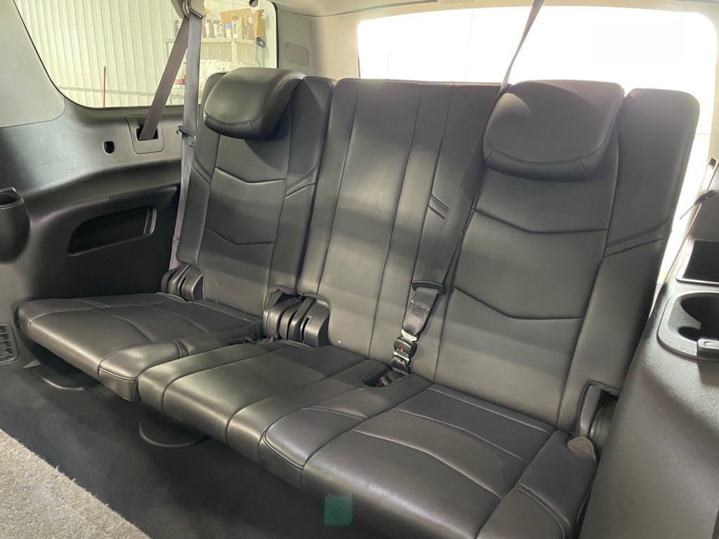2016 Cadillac Escalade Image 15