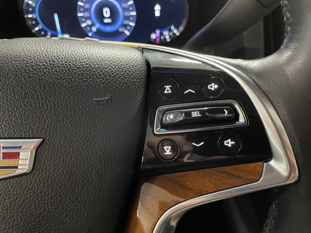2016 Cadillac Escalade Image 31