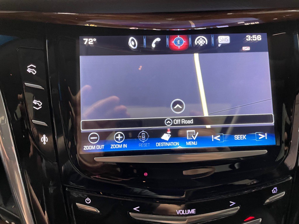 2016 Cadillac Escalade Image 32