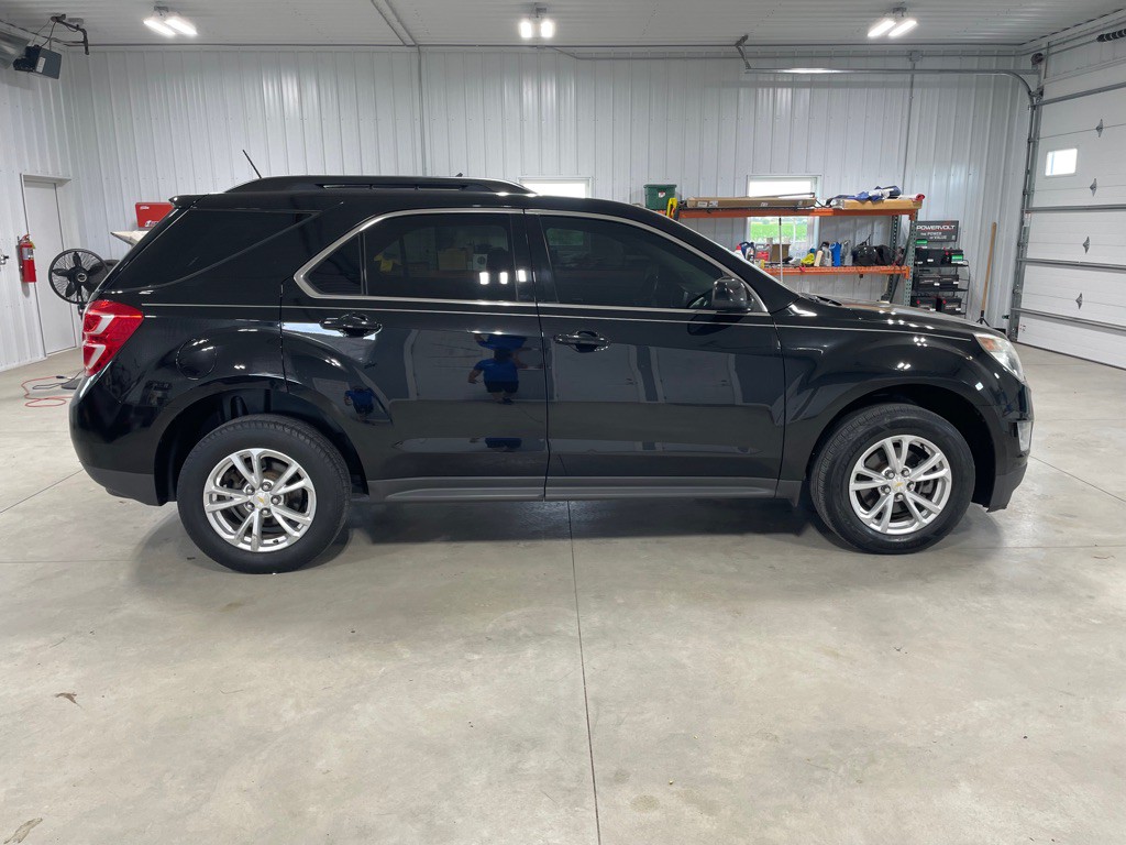 2017 Chevrolet Equinox Image 8