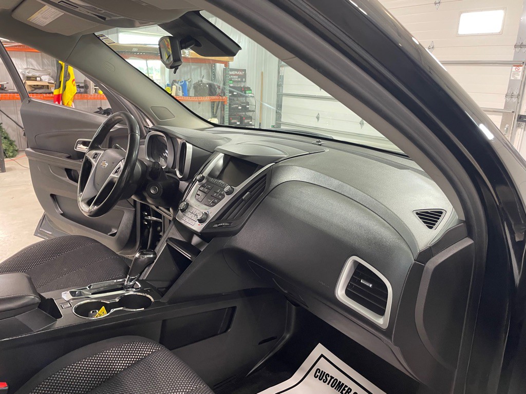 2017 Chevrolet Equinox Image 22
