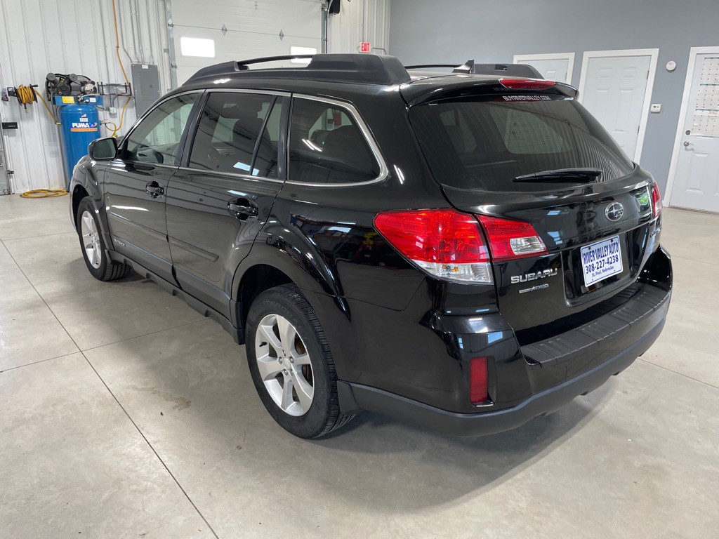 2013 Subaru Outback Image 5
