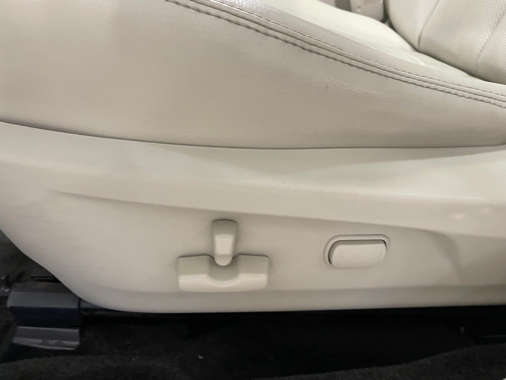 2013 Subaru Outback Image 11