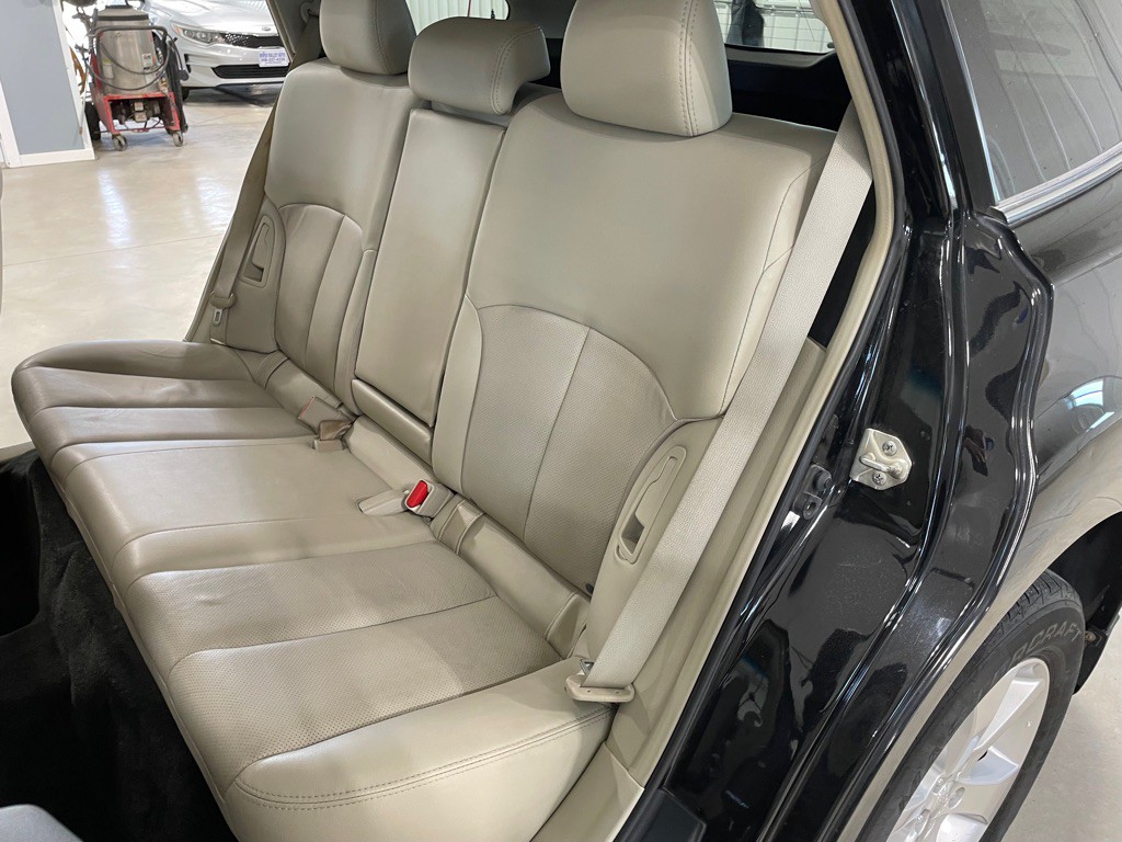 2013 Subaru Outback Image 14