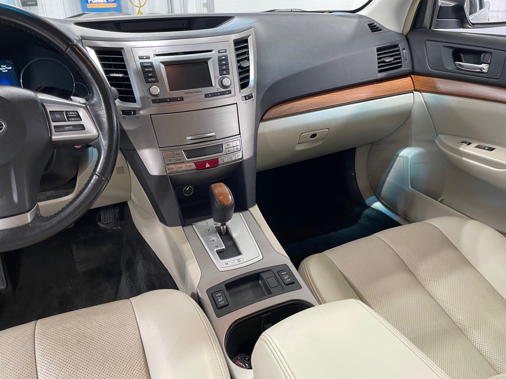 2013 Subaru Outback Image 33
