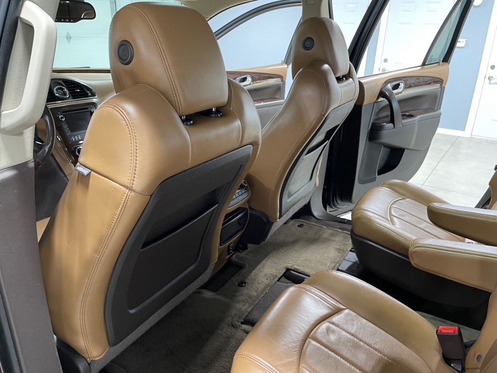 2015 Buick Enclave Image 13