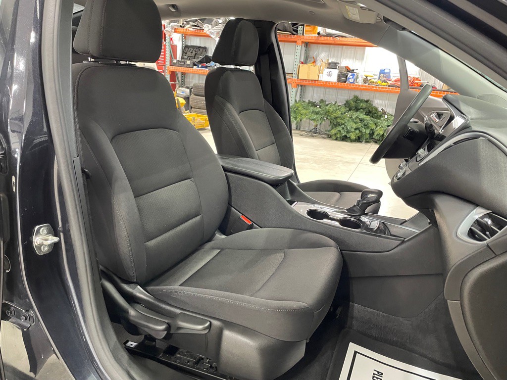 2022 Chevrolet Malibu Image 21