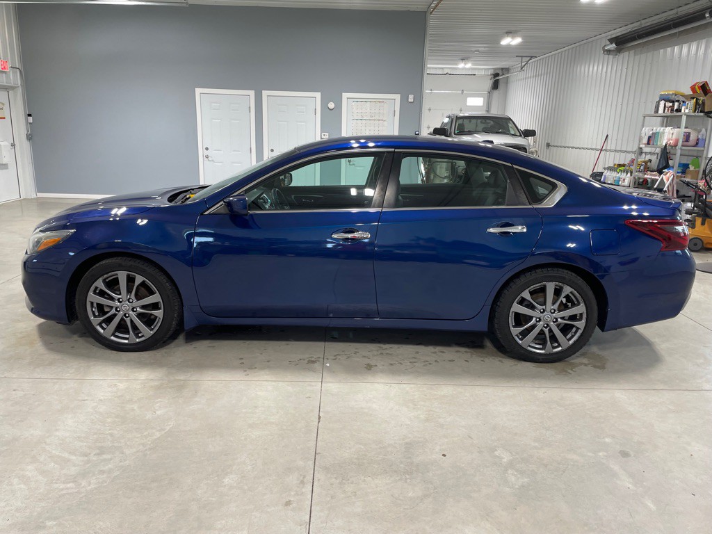 2018 Nissan Altima Image 4