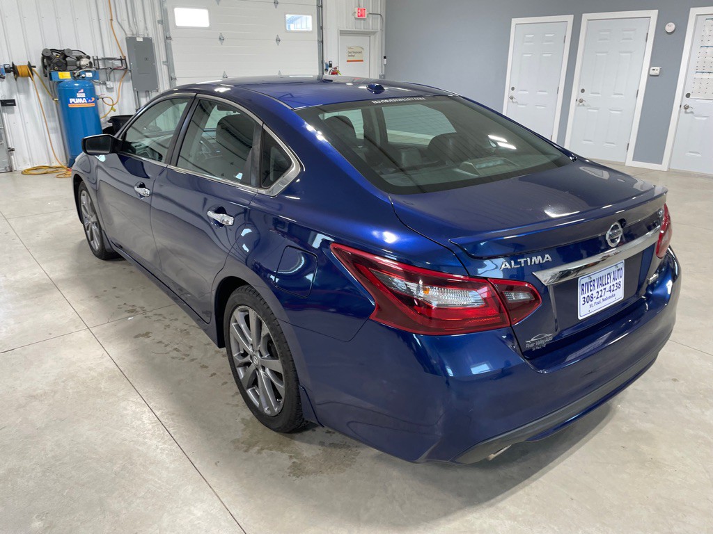 2018 Nissan Altima Image 5