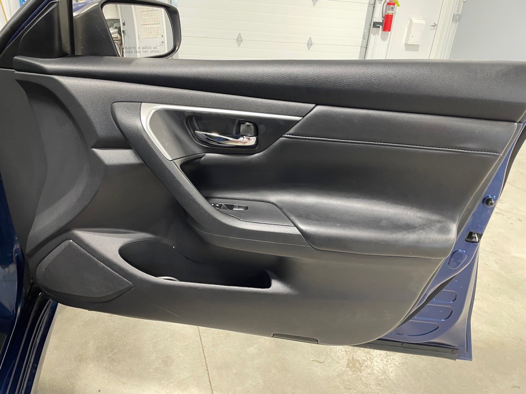 2018 Nissan Altima Image 22