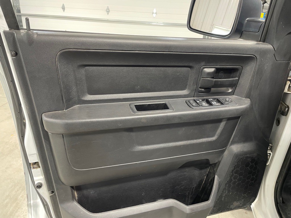 2015 RAM 1500 Image 11