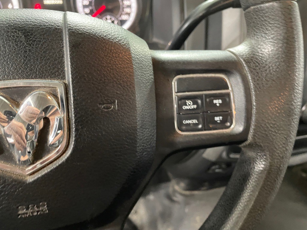 2015 RAM 1500 Image 28