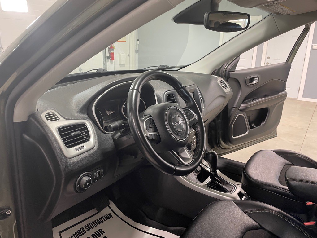 2020 Jeep Compass Image 9
