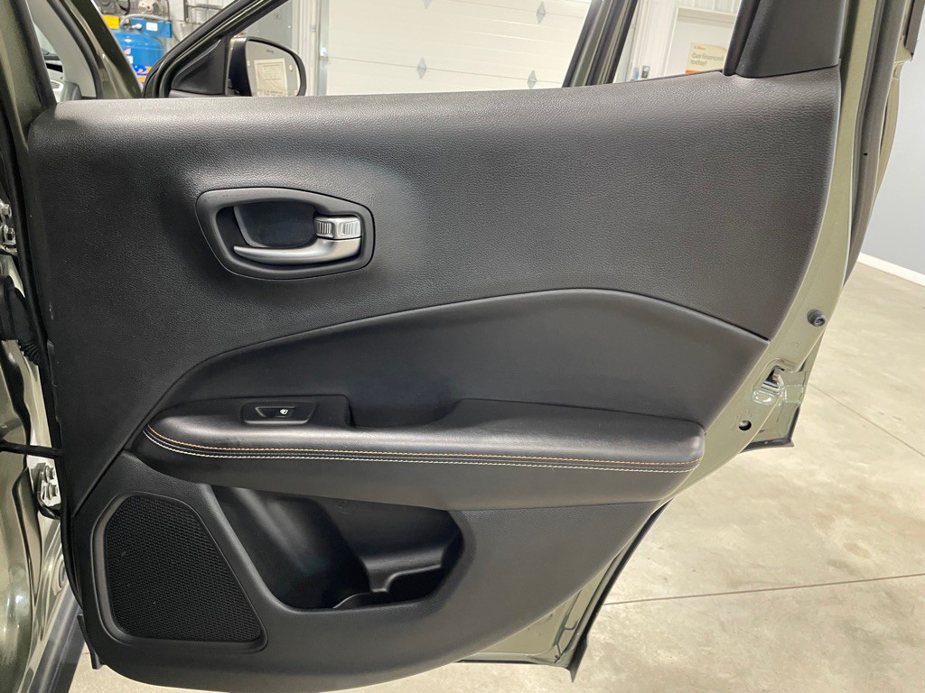 2020 Jeep Compass Image 20