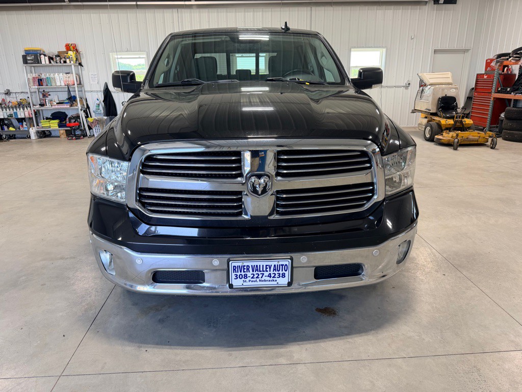 2016 RAM 1500 Image 2