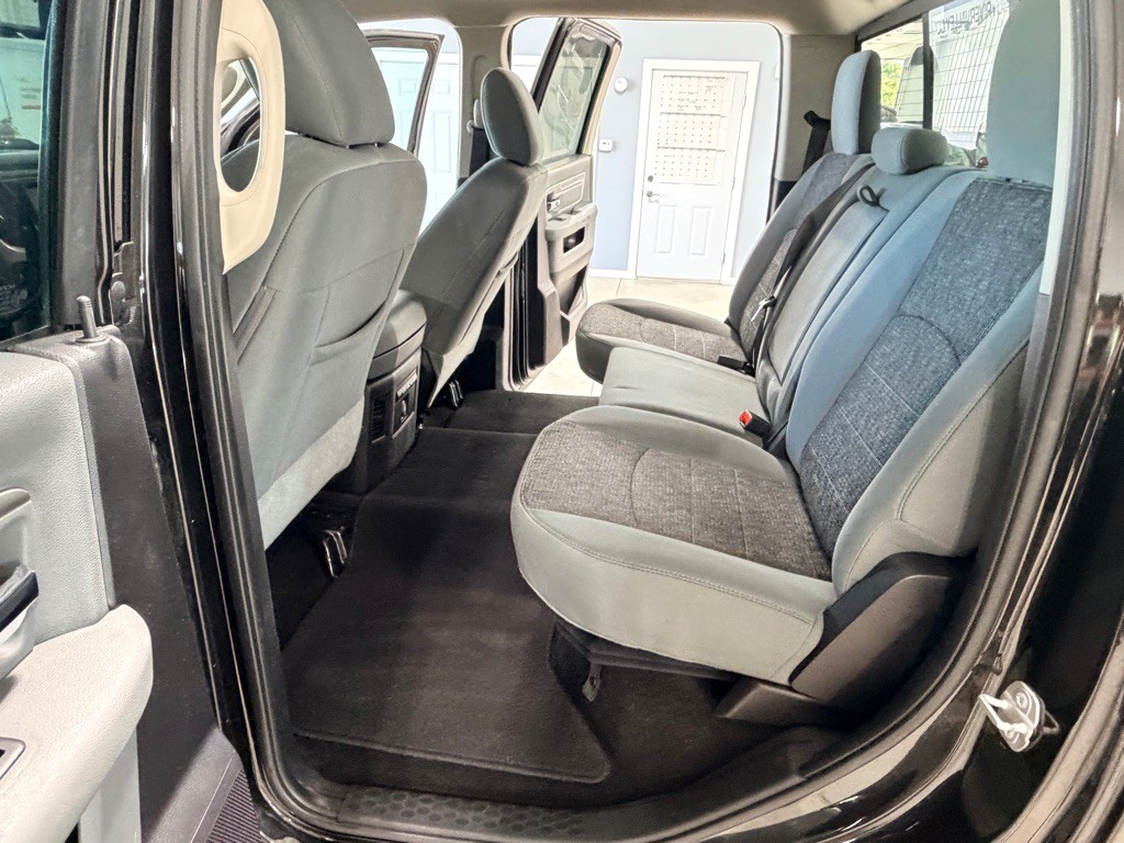 2016 RAM 1500 Image 13
