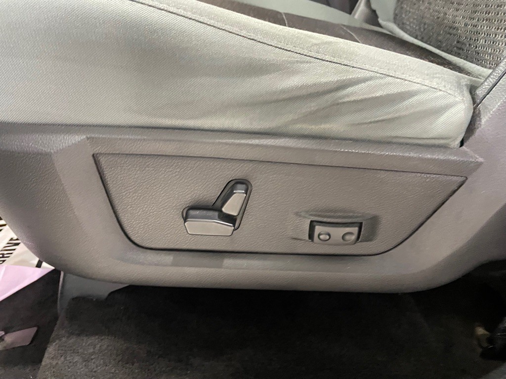 2016 RAM 1500 Image 11