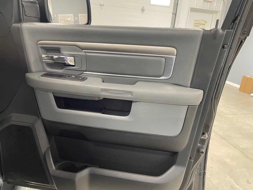 2016 RAM 1500 Image 25