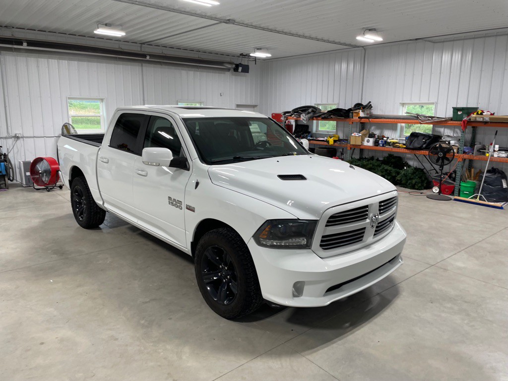2015 RAM 1500 Image 1