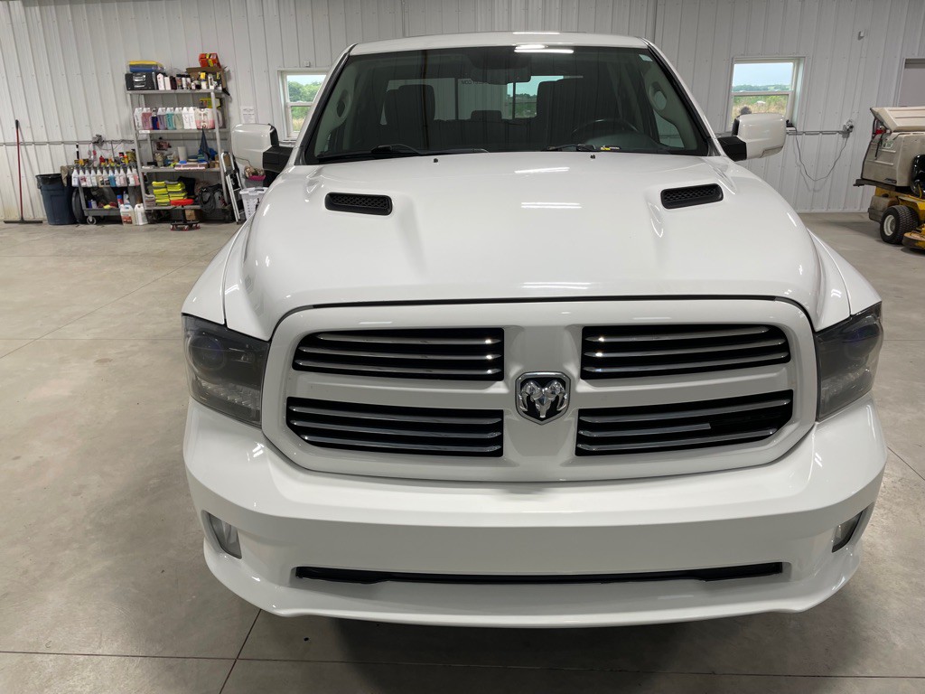 2015 RAM 1500 Image 2