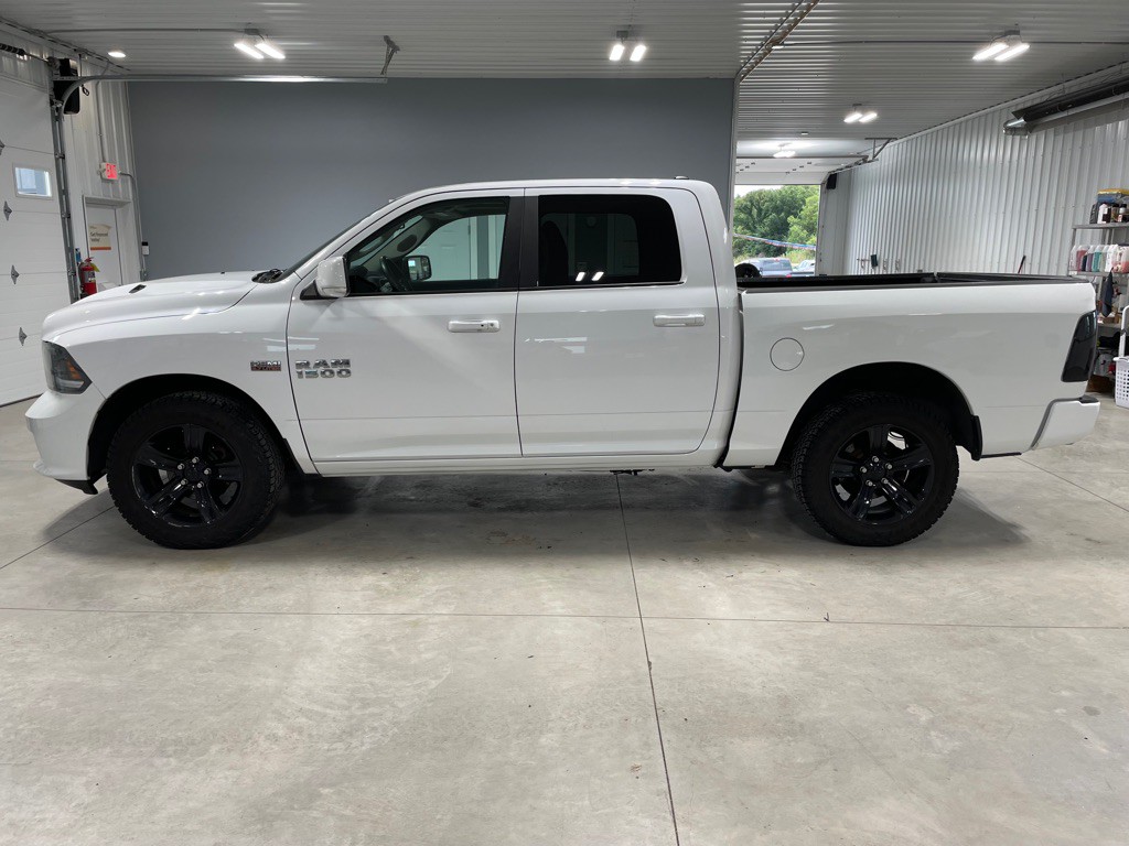 2015 RAM 1500 Image 4