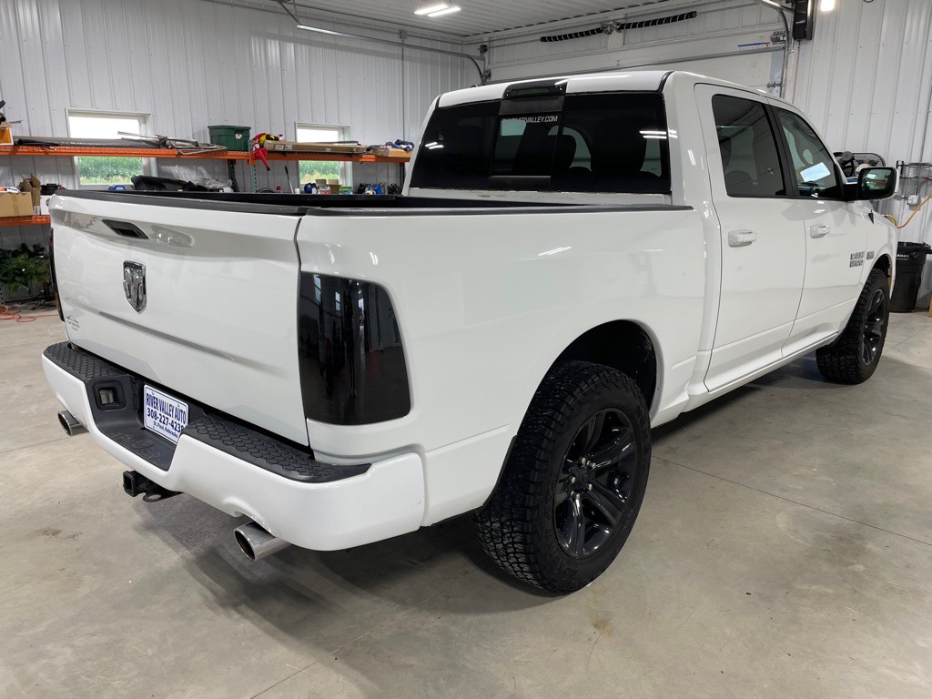 2015 RAM 1500 Image 7