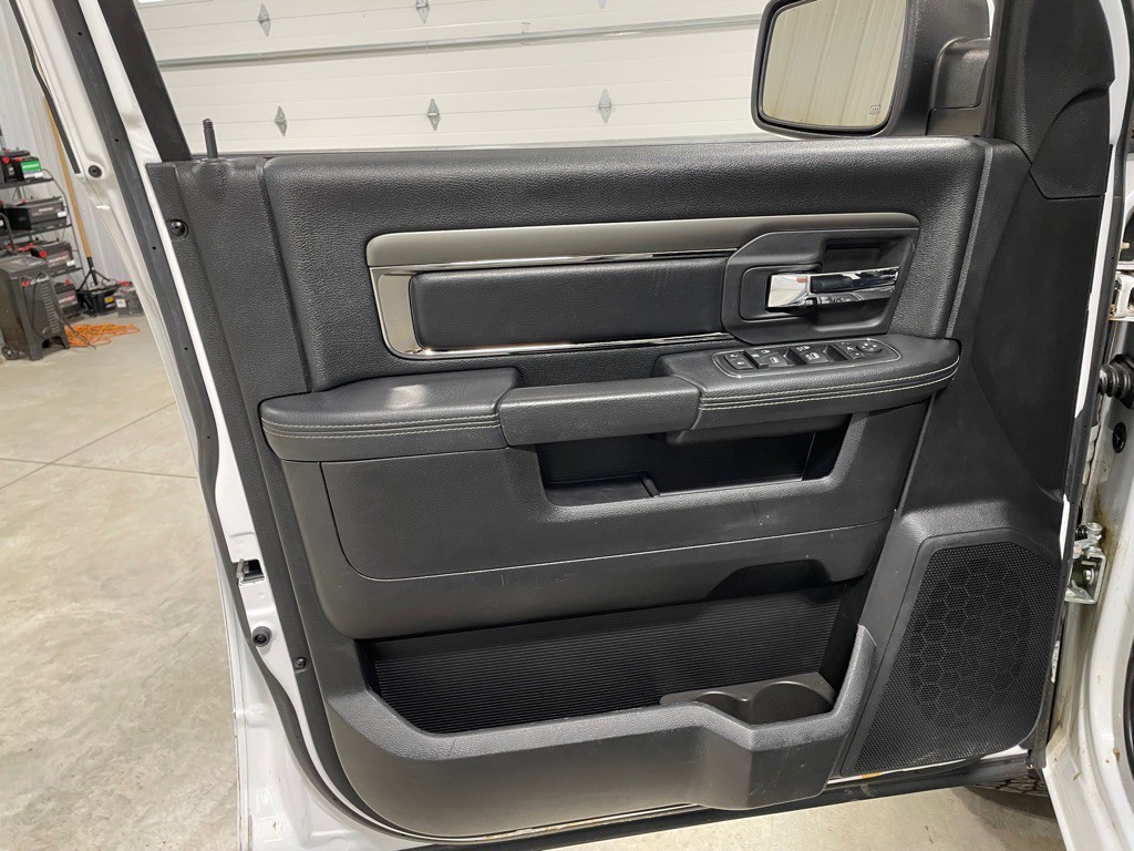2015 RAM 1500 Image 12