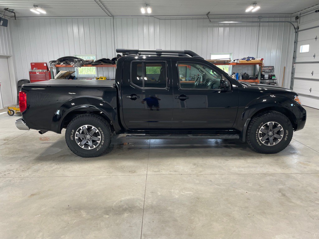 2015 Nissan Frontier Image 8