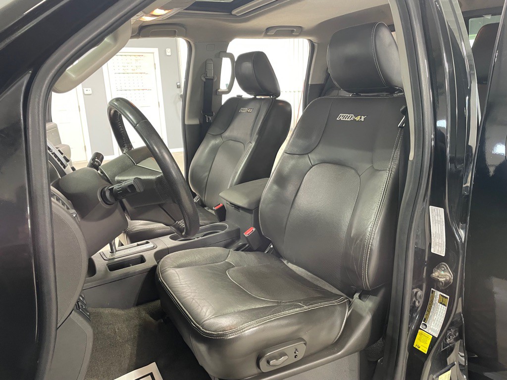 2015 Nissan Frontier Image 10